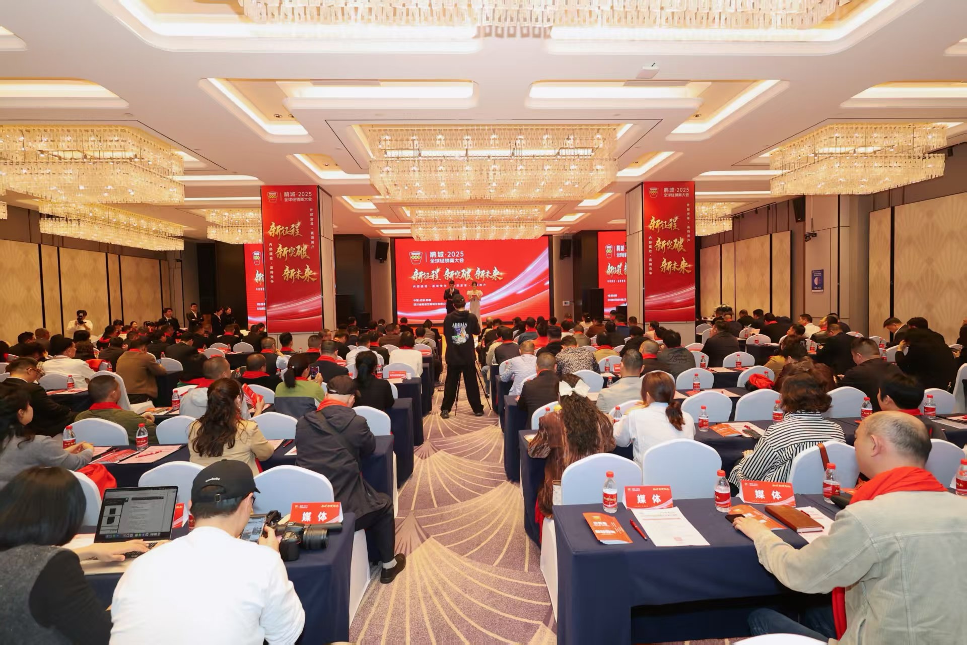 64d5665c714346d7e561ab6204e772bf