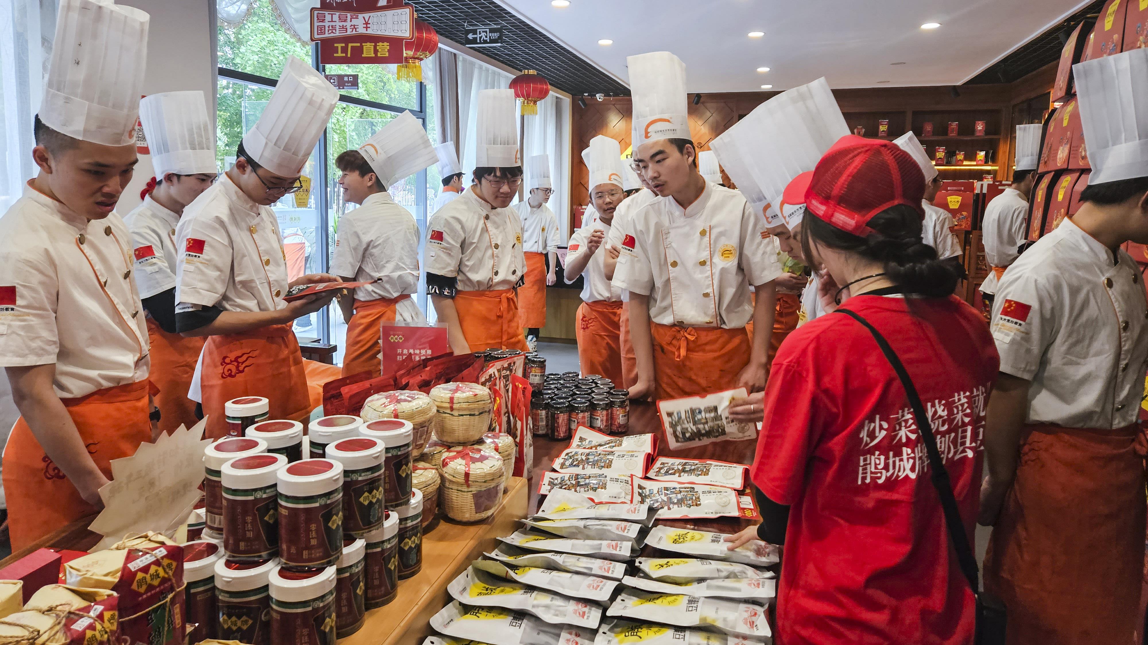 1684818495310055.jpg 3.jpg