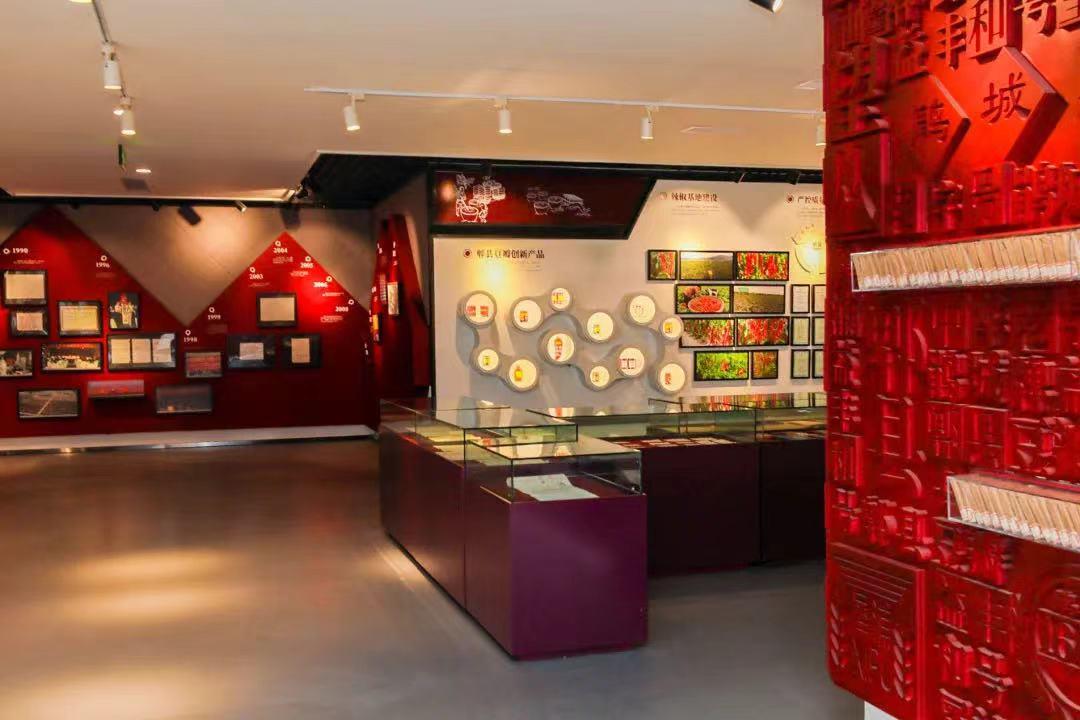 1685336675350966.jpg 401685329065_.pic.jpg